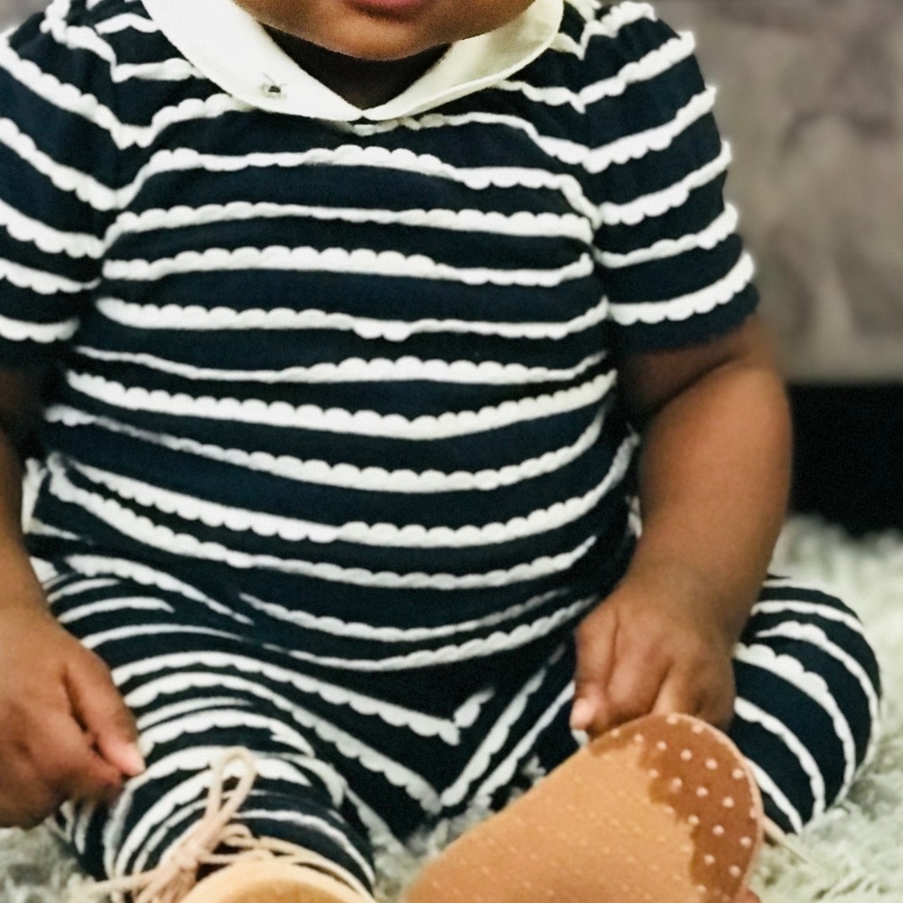 *Adorable*Victoria Beckham infant matching set.